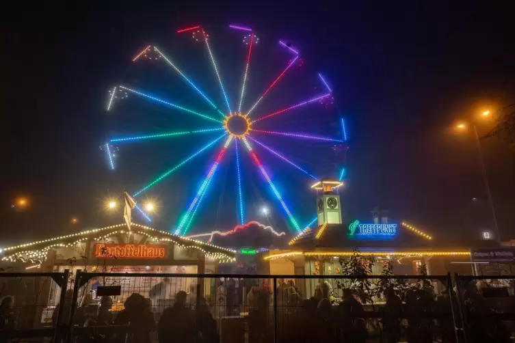 Die Parkplätze auf dem oberen Schloßplatz fallen beim Novembermarkt weg. 