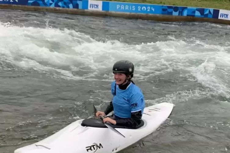 Hat gut lachen: Britta Jung aus Höheischweiler auf der Olympia-Strecke von Paris.