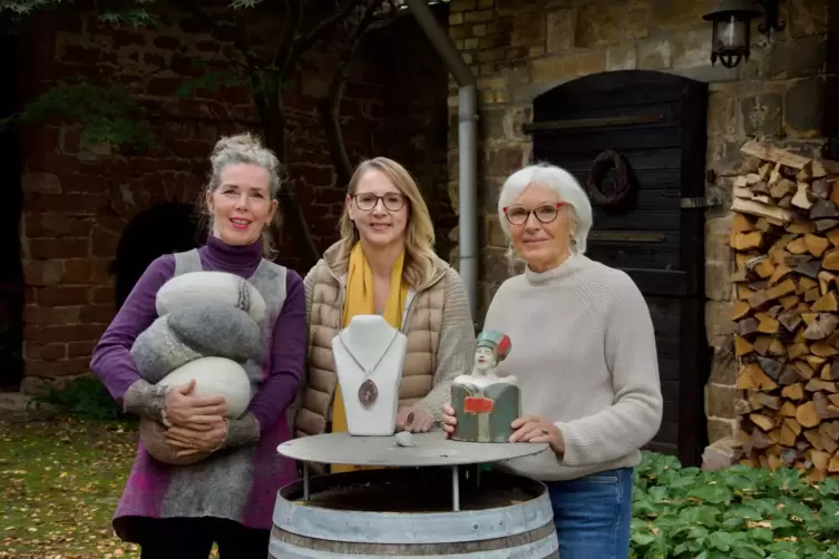 Die Veranstalterinnen der Martinsscheune (von links): Jutta Böse, Marion Lang und Maria Stahl-Kolb. Sie haben für sich und weite