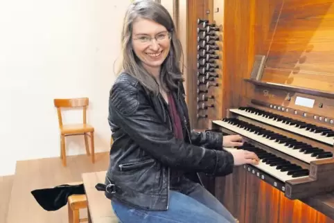 Saß schon mit zwölf Jahren auf der Orgelbank: Anna Linß.