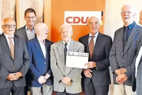 Ehrungen bei der CDU: Friedrich Weyland, Erhard Freunscht, Johannes Steiniger, Albert Ennemoser, Rudolf Metzger, Norbert Schindl