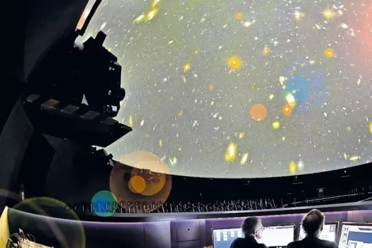 Blick in die Sterne: Die Technik im Mannheimer Planetarium ist auf dem neuesten Stand.