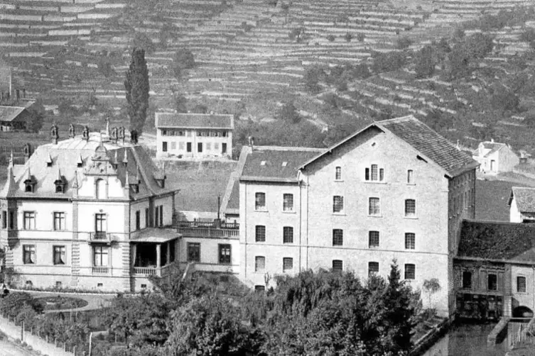 In den 50er und 60er Jahren hatte Möbel Kern seinen Sitz in der Würzmühle im Schöntal, die heute von der Stadt genutzt wird. Das