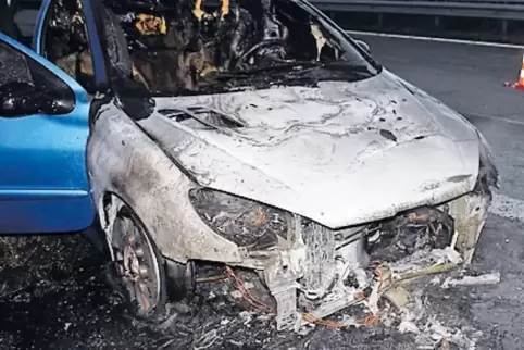 Glück im Unglück: Der 23-jährige Fahrer konnte das Auto rechtzeitig verlassen.