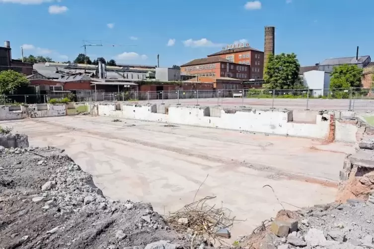 Neue Sichtbeziehungen haben sich nach dem abgeschlossenen Abriss der 70er Gebäude auf dem früheren Pfaff-Gelände ergeben.