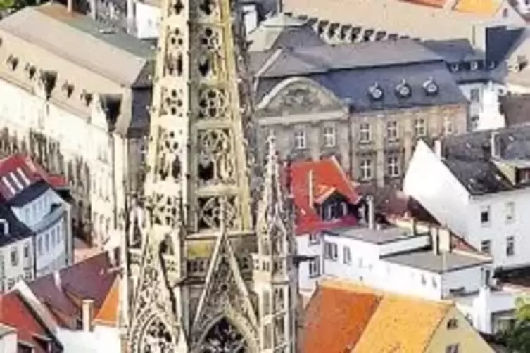 Höhepunkt: Die Führung endet auf dem Turm der Kirche. Schwindelfrei sein hilft.