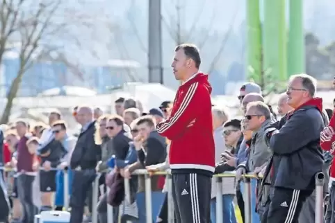 In Gedanken schon in der dritten Verbandspokalrunde? Oliver Gies, der Trainer der TSG Kaiserslautern.