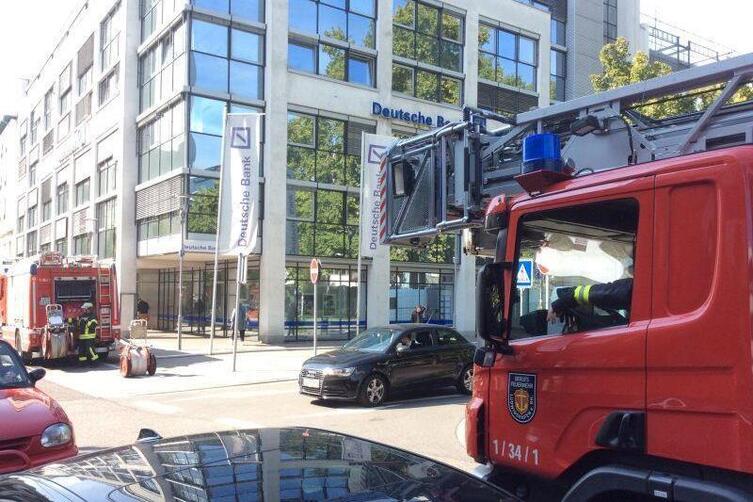 Ludwigshafen: Rauch bei Deutscher Bank - Ludwigshafen ...