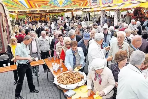 Kerweeröffnung ist auf dem Partnerschaftsplatz, hier bei einem früheren Ortsfest.