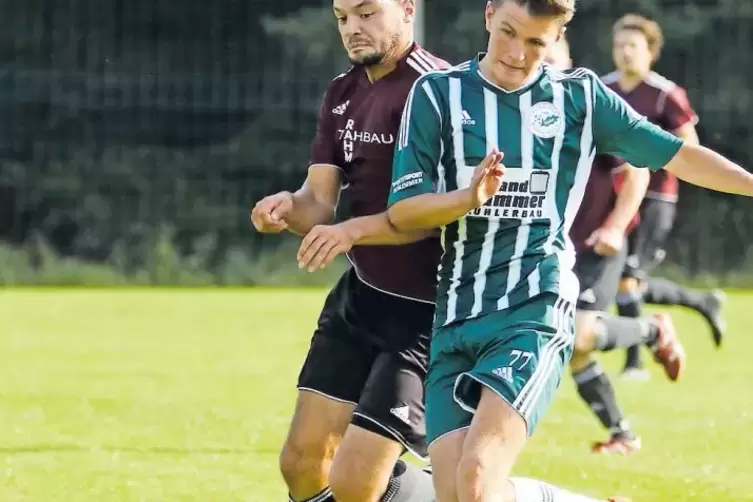 Nach dem 2:2 gegen Sippersfeld (in Grün) rangiert der SV Gundersweiler derzeit auf Platz fünf. Gegen die SG Enkenbach/Mehlingen 