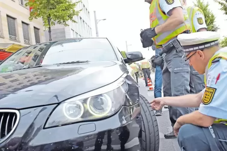 Mercedes-AMG sind das bevorzugte Fahrzeug der Auto-Poser.