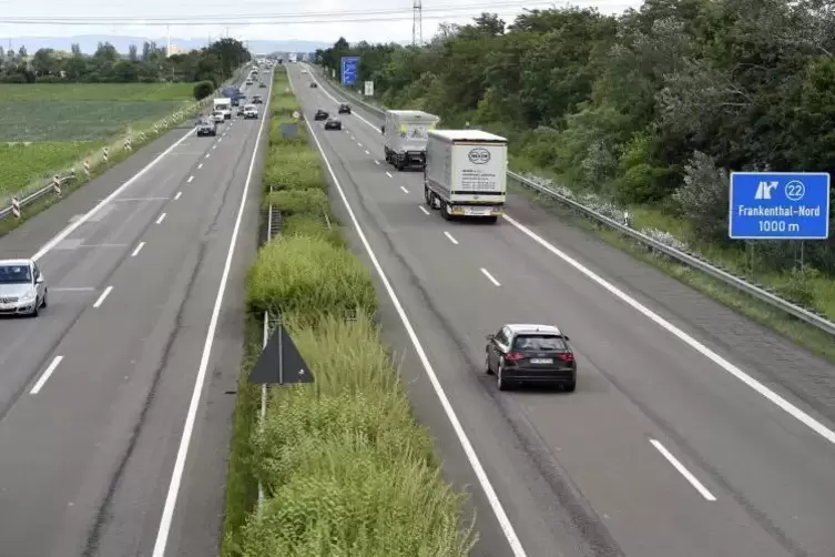 So soll der Verkehr auf der A 6 zwischen Autobahnkreuz und Anschlussstelle Frankenthal bald wieder fließen. Archivfoto: Bolte