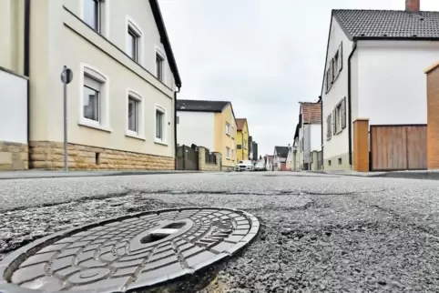 Meckenheims Bürgermeister Heiner Dopp will sich für den Ausbau der Eichengasse einsetzen.