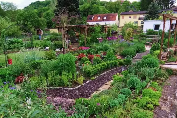 Die Veranstalter hoffen, dass neben den Vorjahresteilnehmern noch weitere Gartenbesitzer ihre „Grünen Oasen“ für Besucher öffnen