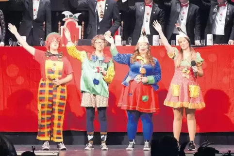 Die vier Kibo-Clowns animierten das Publikum zum Singen und Schunkeln.