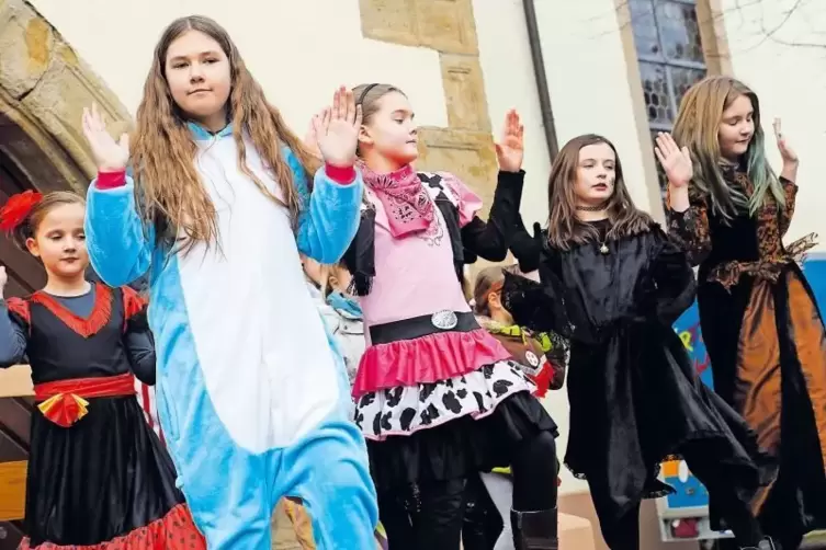 Rockenhausen und Straßenfasnacht – das passt, finden sicher auch die Rising Stars.