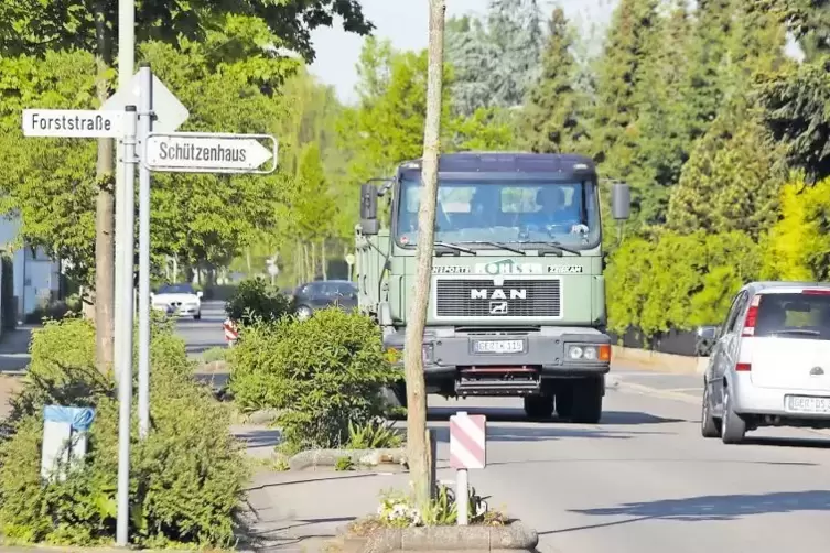 Ob in der Postgrabenstraße Tempo 30 bleibt, ist noch nicht sicher. Die Testphase läuft jedoch.