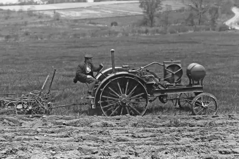 Zwölf PS: der erste Deere-Traktor Waterloo Boy im Jahr 1918.