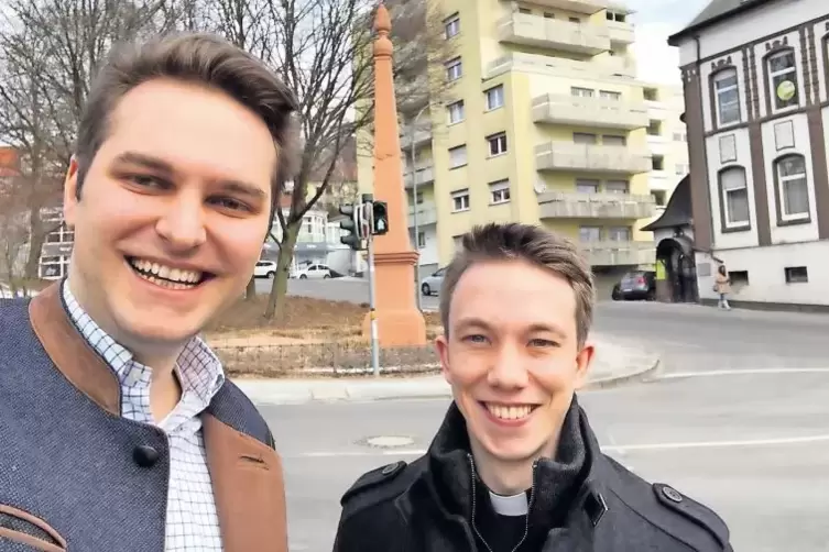 Beweisfoto: Ziel gefunden. Die Aufgabe war, anhand eines Bildausschnittes zu erkennen, welcher Ort in Pirmasens gesucht wird. Ge