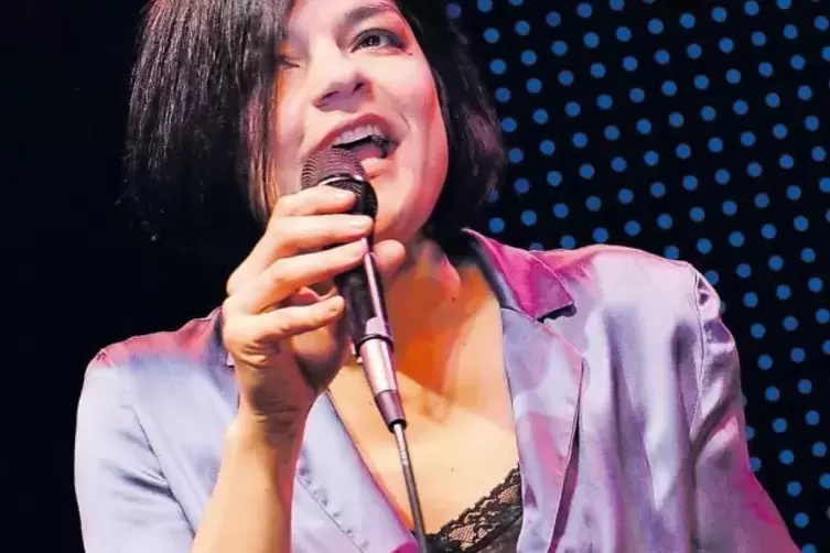 Filmstar, der auch singen kann: Jasmin Tabatabai.