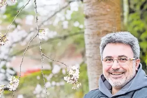 Feiert die Kirschblüte zwei Mal: Stephan Brohl, Vorsitzender des Vereins Japanischer Garten.