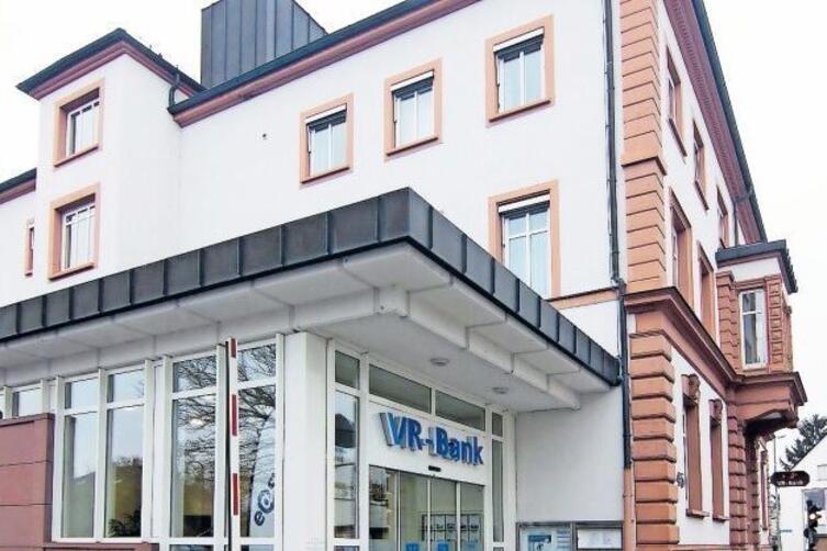 VR-Bank Südwestpfalz um 1,1 Millionen erleichtert ...