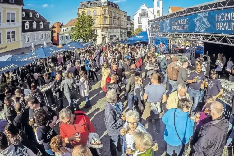 Auf dem Homburger Marktplatz wird am Samstagabend Bier gebraut.