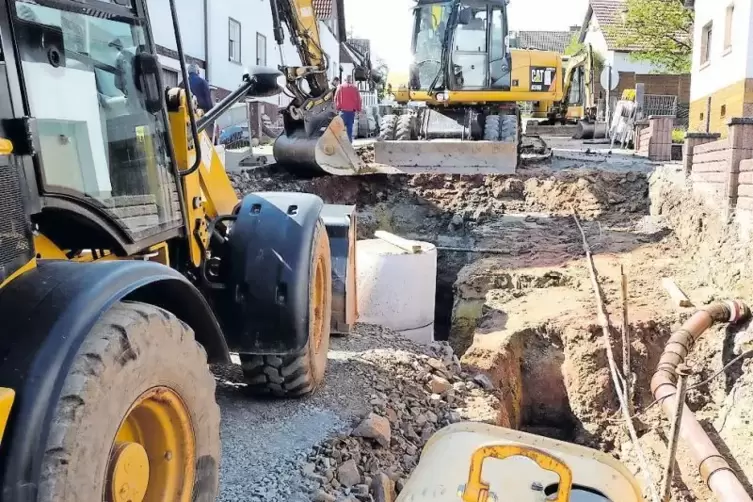 Die Arbeiten Am Hirschbusch laufen auf vollen Touren.