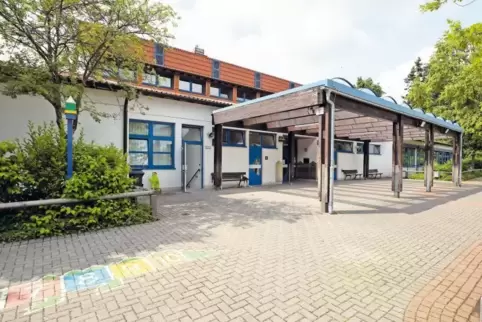 Die Grundschule Dansenberg kann für die Betreuende Grundschule nicht ausgebaut werden. Nun wird weiter eine Lösung gesucht. Dazu
