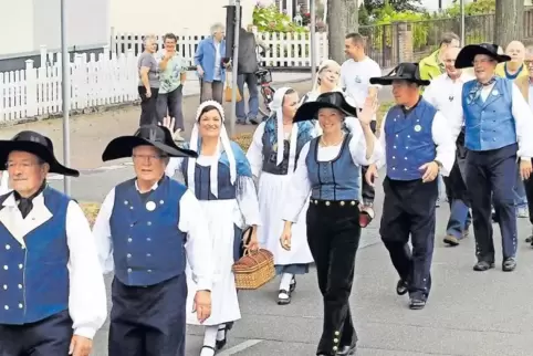 Der Umzug gehört zur Altriper Kerwe.