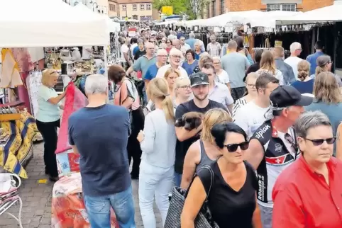 In den Hornbacher Straßen herrschte gestern wieder dichtes Gedränge. Dennoch, meint Marktmeisterin Sandra Schwitzgebel, könnten 