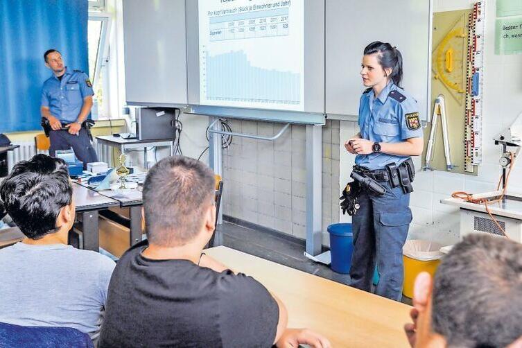 Pravention Im Klassenzimmer Ludwigshafen Die Rheinpfalz