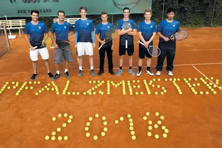 Die ersten Herren des TC Mörsch freuen sich auf die Verbandsliga (von links): Christian Hagenow, Steffen Schaudt, Lukas Frietsch