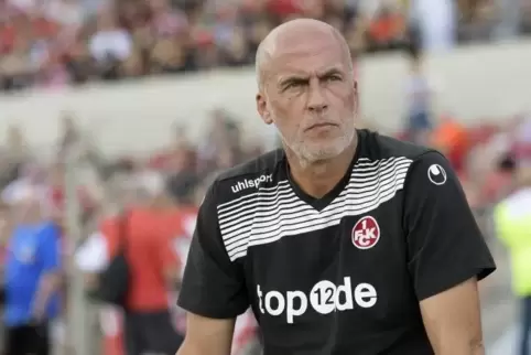 Ernsthafte Probe in Feldkirch: FCK-Trainer Michael Frontzeck will seine Startformation rund eine Stunde gründlich testen. Foto: 