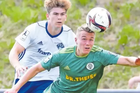 Hat vor Wochenfrist sein Debüt im FKP-Trikot gefeiert: Florian Bohnert (in Weiß). Der Nationalspieler Luxemburgs kam beim Test g