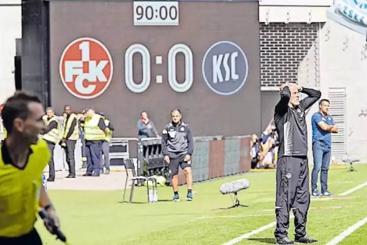 Musste mit dem Unentschieden leben: FCK-Trainer Michael Frontzeck.