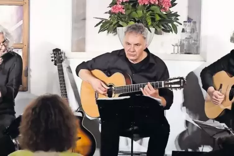 Das Trio Tegevé eröffnete am Freitagabend das zweitägige „Gitarre mal anders“-Festival mit mitreißendem Flamenco-Jazz.