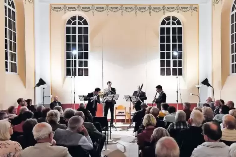 Die nach einem Brand vor zwei Jahren renovierte ehemalige Synagoge ist wieder bespielbar: Das Wind Quintet aus Israel spielte an