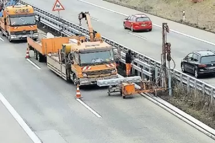 Auf der Autobahn 63 - hier bei früheren Bauarbeiten – finden nun Fugen- und Betonfahrbahnsanierung statt.