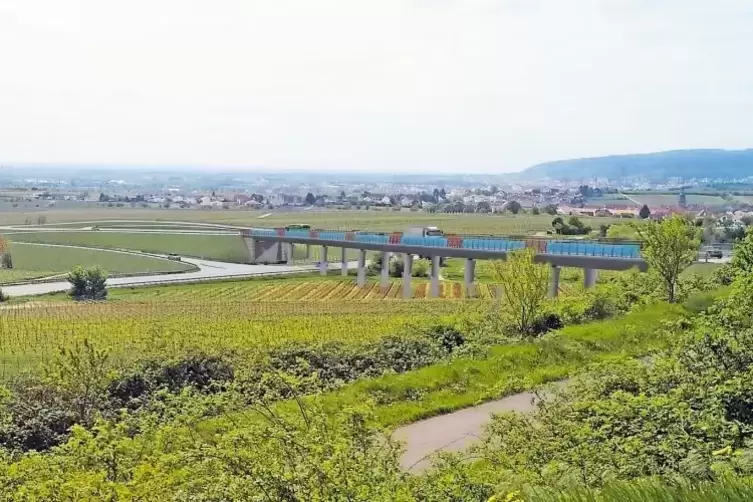 Ähnlich wie die neue Eckbachtalbrücke der Umgehung Kirchheim soll die umstrittene Herxheimer Talbrücke (hier der Blick aus Norde