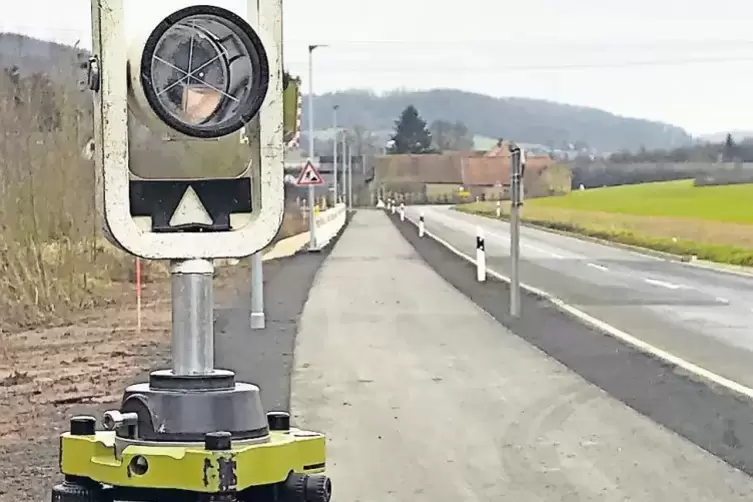 Der letzte Schliff: 460 Meter ist der Rad- und Gehweg zwischen Sattelhof und Bahnhof Langmeil lang.