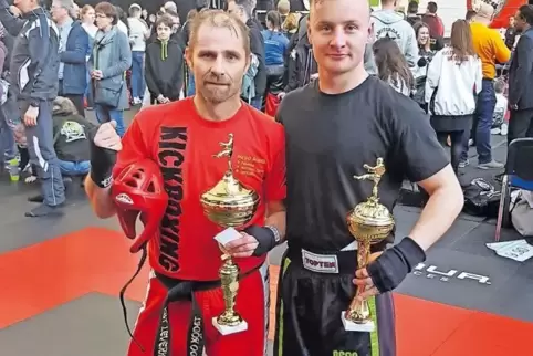 Fand erst im Finale im mehrfachen Weltmeister Guido Rödel (links) seinen Meister: Kim Keller (rechts, TuS Landsberg Obermoschel)