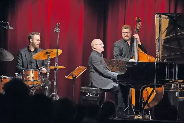 Das Frank-Chastenier-Trio sorgte bei der Lesung von Roger Willemsens Texten über Musik für passende Klänge.