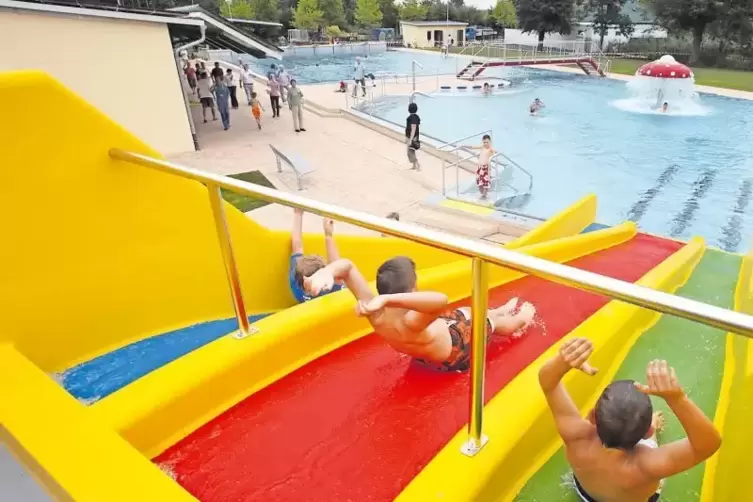 Um auch in Zukunft in Edesheim unbeschwerten Badespaß garantieren zu können, ist eine Zusammenarbeit mit dem Waldfreibad Herxhei