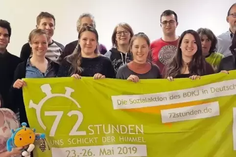 Motiviert bis in die Zehenspitzen: das Vorbereitungsteam der 72-Stunden-Aktion im Dekanat. Nikolai Knabe ist der Zweite von link