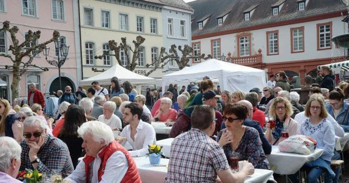 Neustadt Verkaufsoffener Sonntag Lockt Tausende Besucher An Mit Bildergalerie Neustadt Die Rheinpfalz