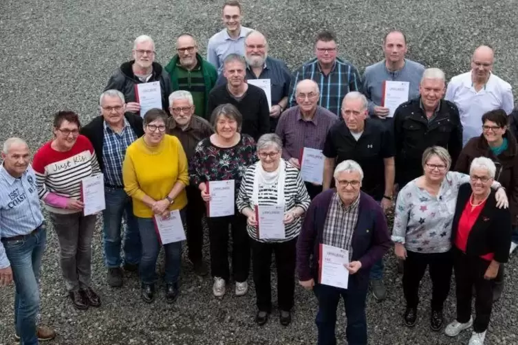 Blutspender und Lebensretter gibt es viele beim DRK-Ortsverein Lauterecken.  Foto: Sayer