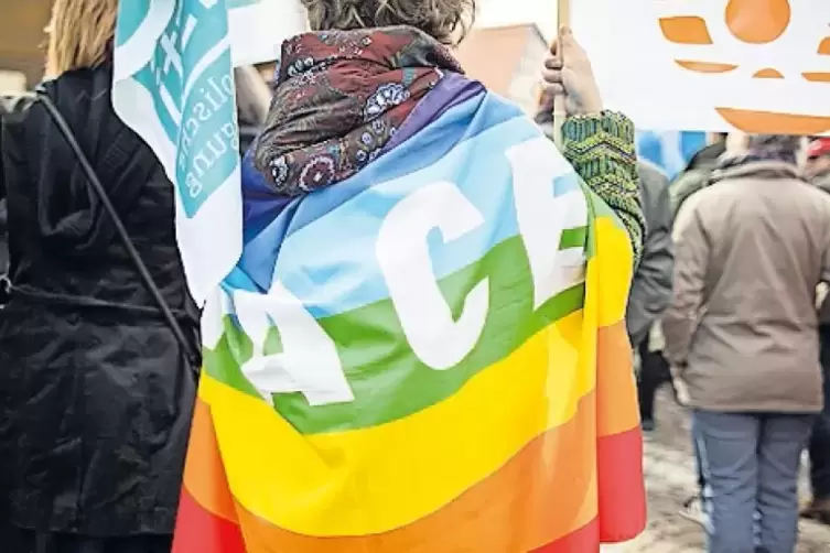 Bei den bundesweiten Ostermärschen werden Tausende Menschen auf die Straße gehen.