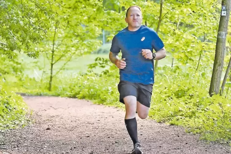 Heute, als Läufer, kennt sich Walter Schöb in der Fasanerie bestens aus. 2500 Trainings- und Wettkampfkilometer kamen dabei im v