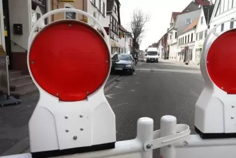 Seit Monaten eine Baustelle: die Bellheimer Hauptstraße. Foto: van